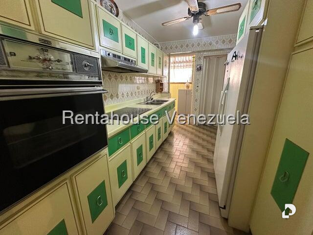 Apartamento en El Paraíso, Caracas – 13