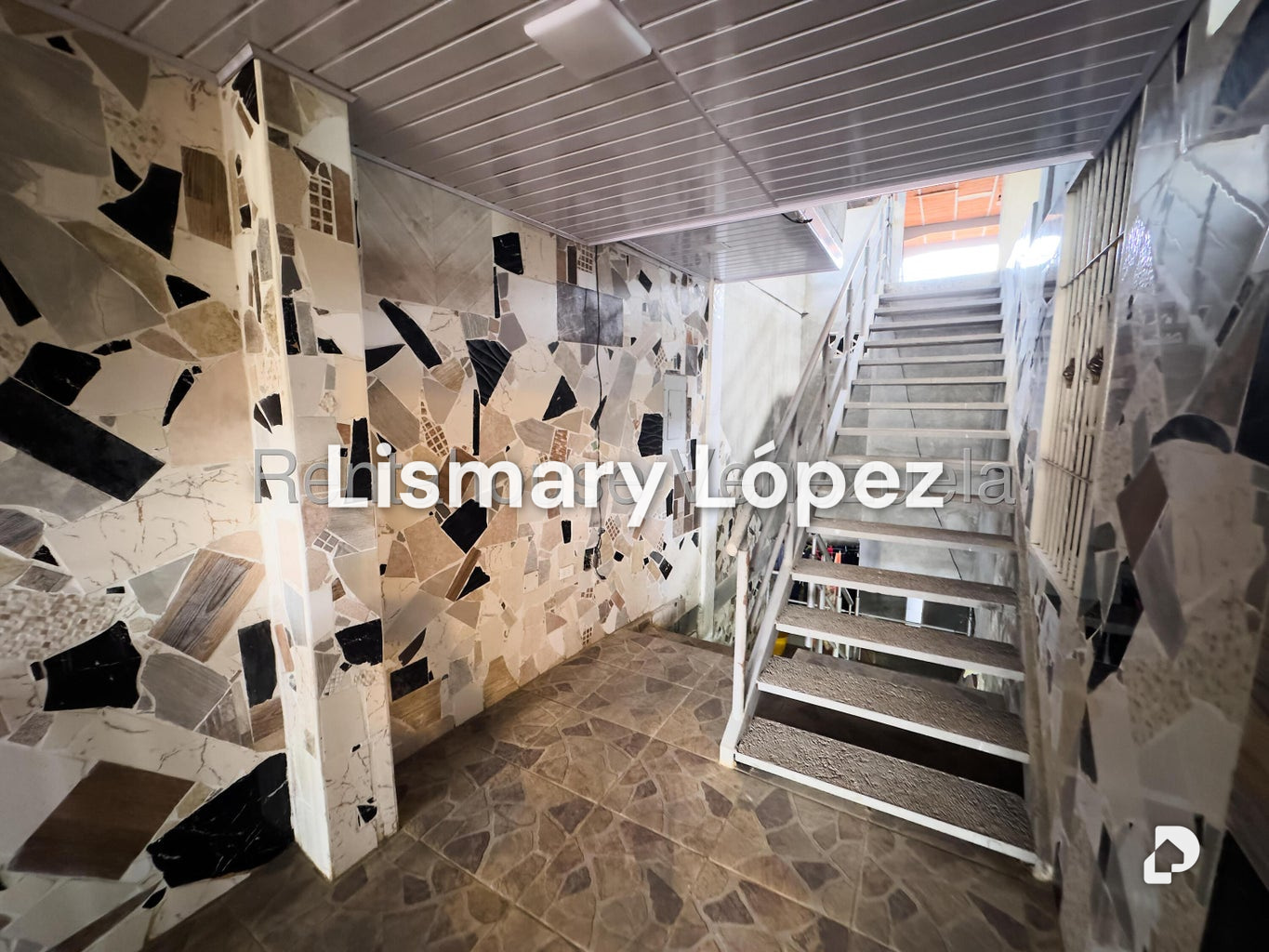 Casa en Catia, Caracas – 24