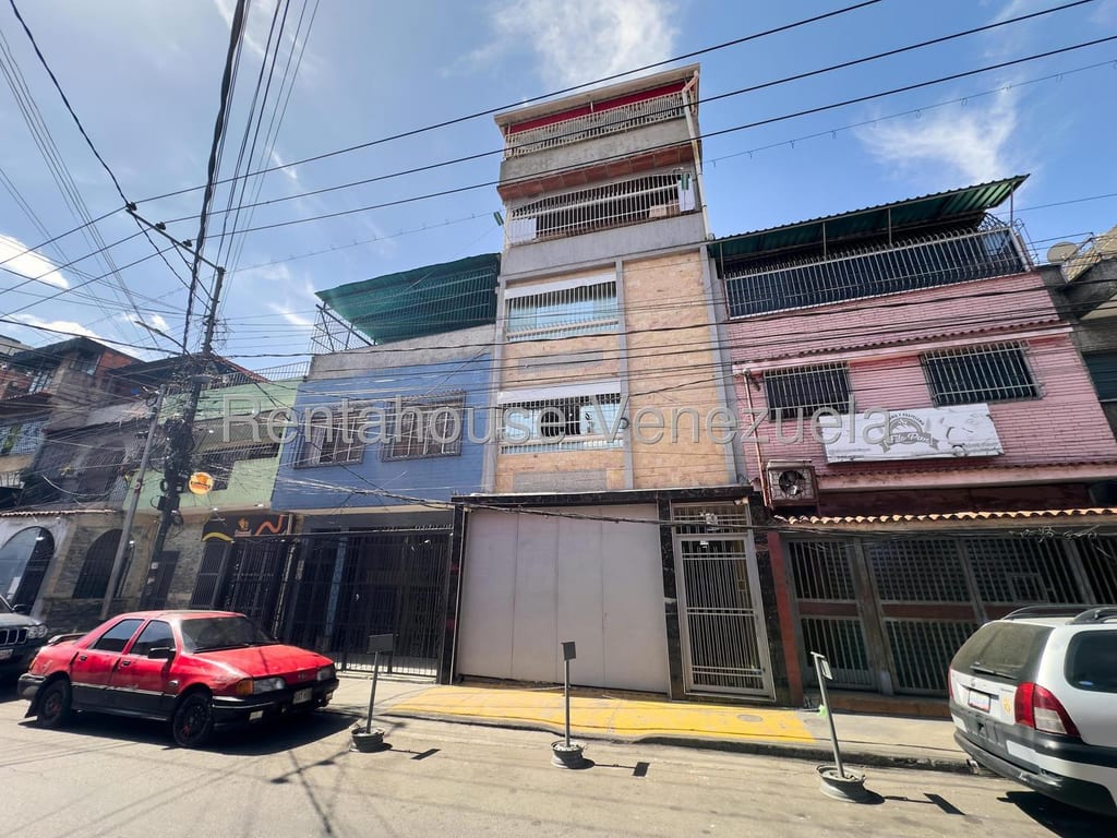 Casa en Catia, Caracas - 1