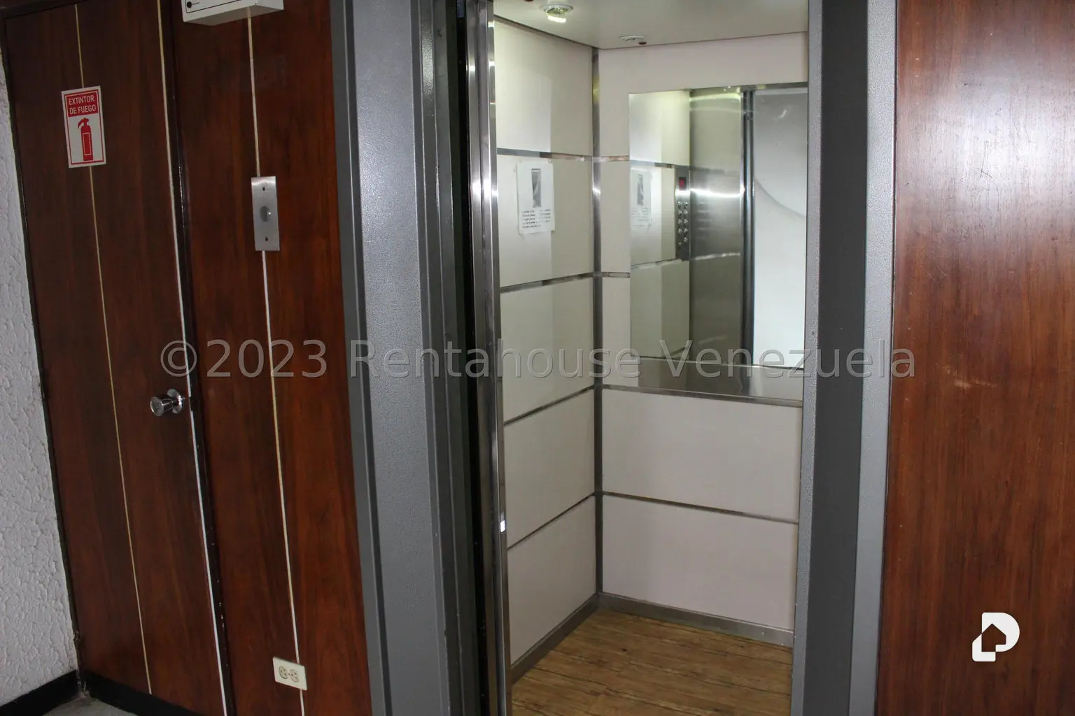 Penthouse in Cumbres de Curumo, Caracas – 10