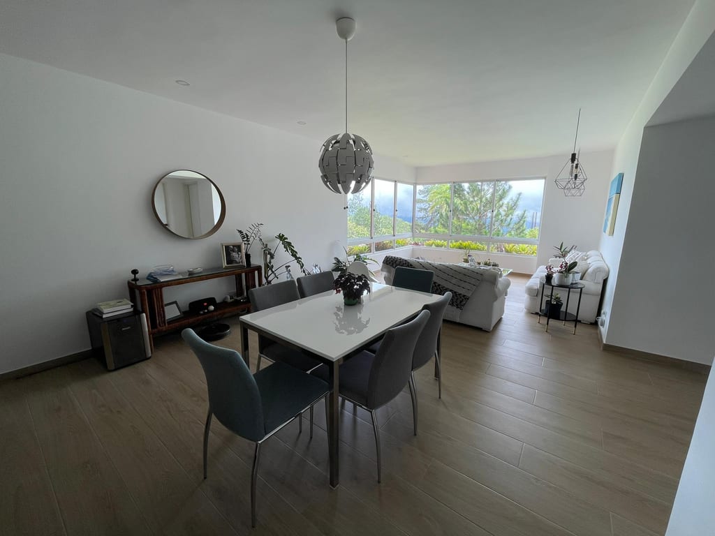 Apartment in Alto Hatillo, Caracas - 1