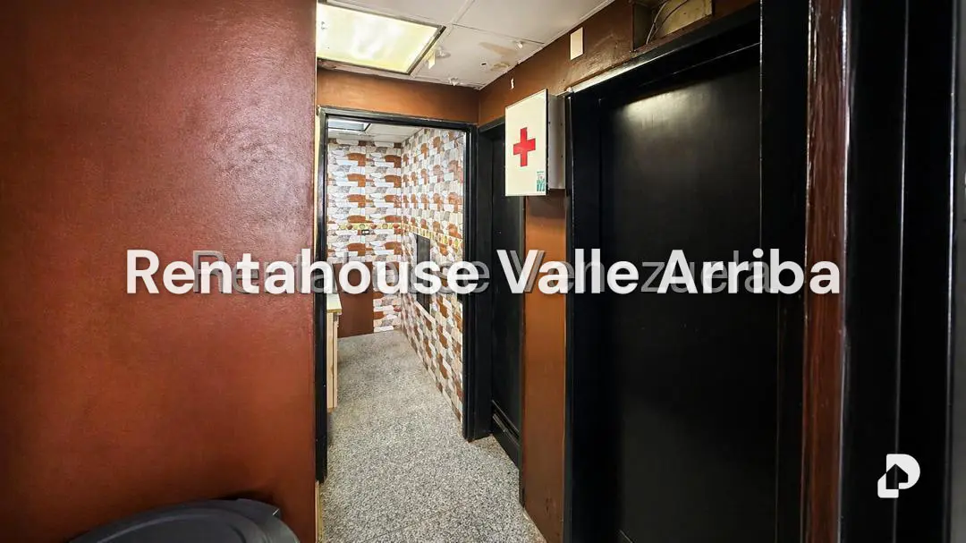 Local comercial en Cumbres de Curumo, Caracas – 7