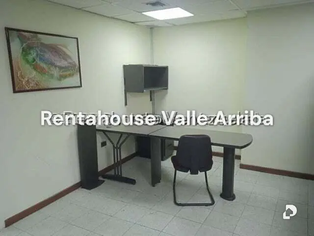 Local comercial en La Urbina, Caracas – 27