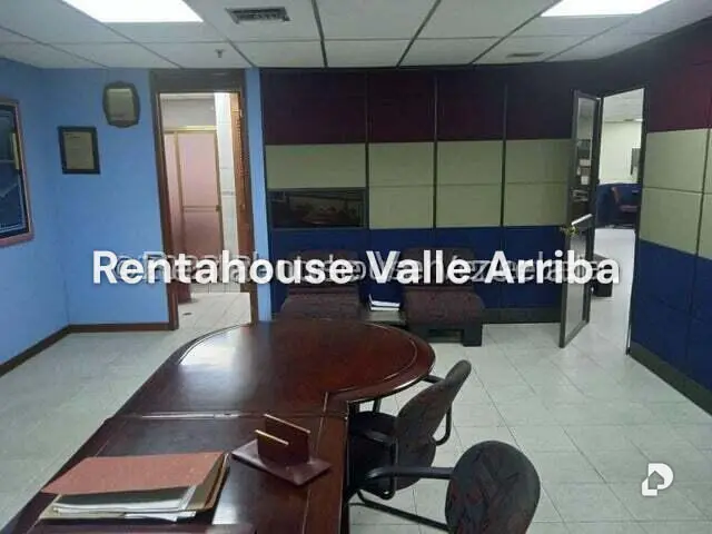 Local comercial en La Urbina, Caracas – 16