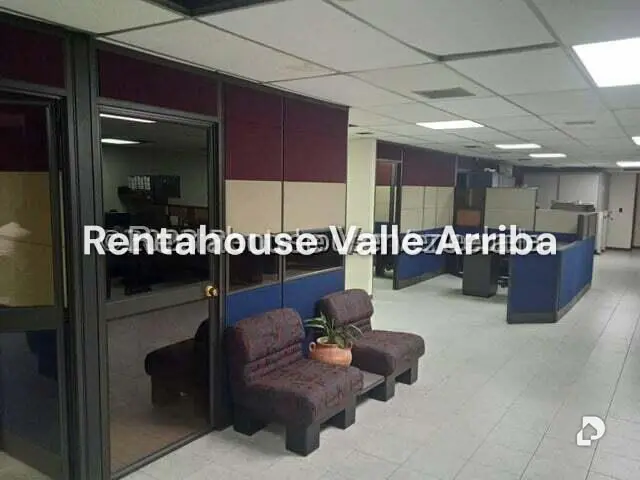 Local comercial en La Urbina, Caracas – 11