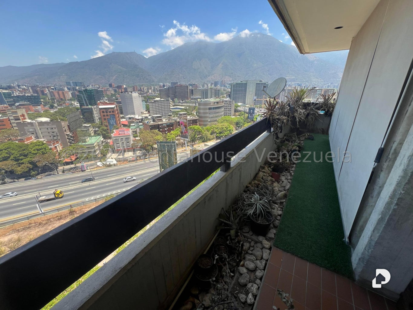 Apartamento en Lomas de Las Mercedes, Caracas – 27