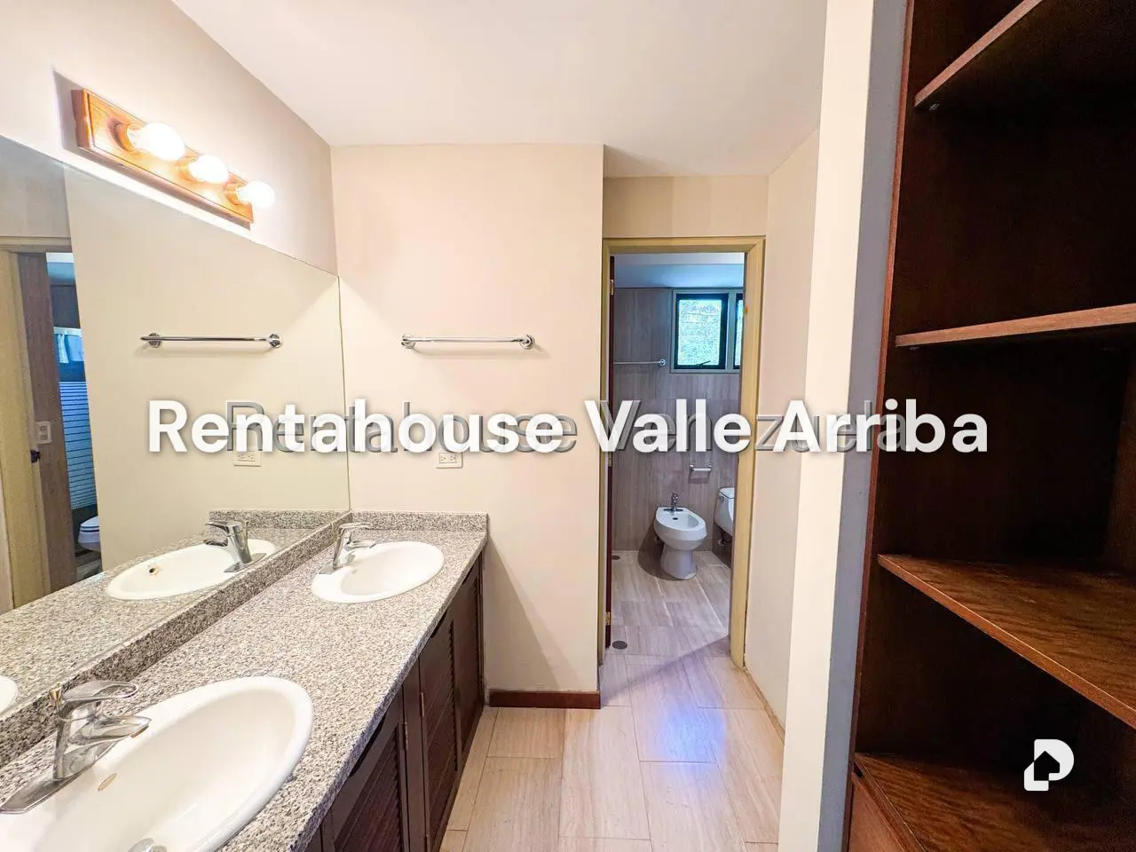 Apartamento en Lomas de La Lagunita, Caracas – 21