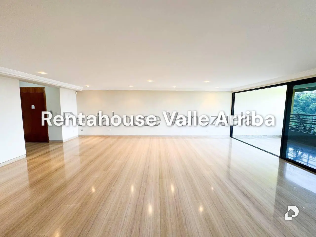 Apartamento en Lomas de La Lagunita, Caracas – 11