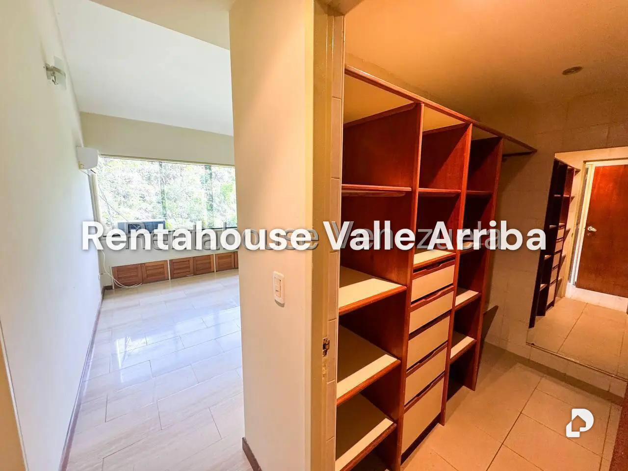 Apartamento en Lomas de La Lagunita, Caracas – 26
