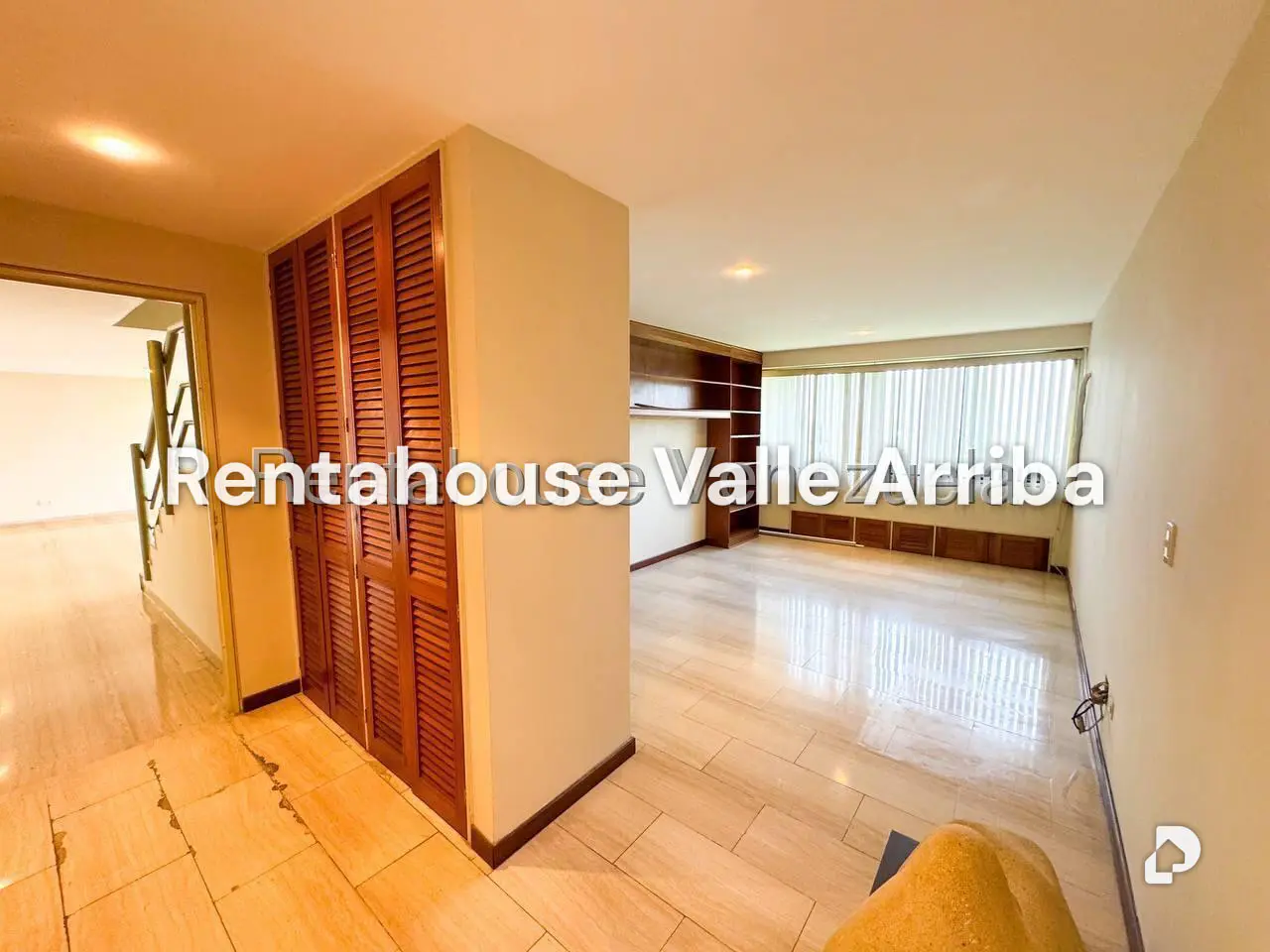 Apartamento en Lomas de La Lagunita, Caracas – 23