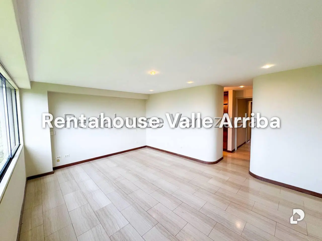 Apartamento en Lomas de La Lagunita, Caracas – 17