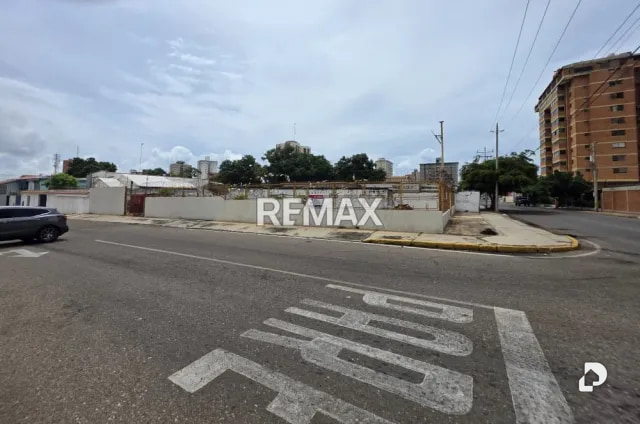 Land in Sector Paraiso, Maracaibo – 1