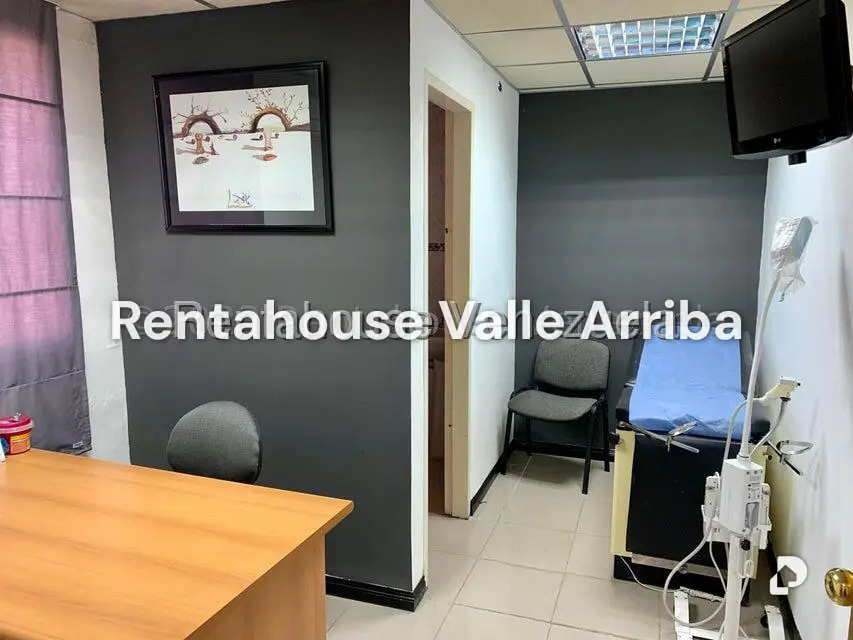 Local comercial en Chuao, Caracas – 11