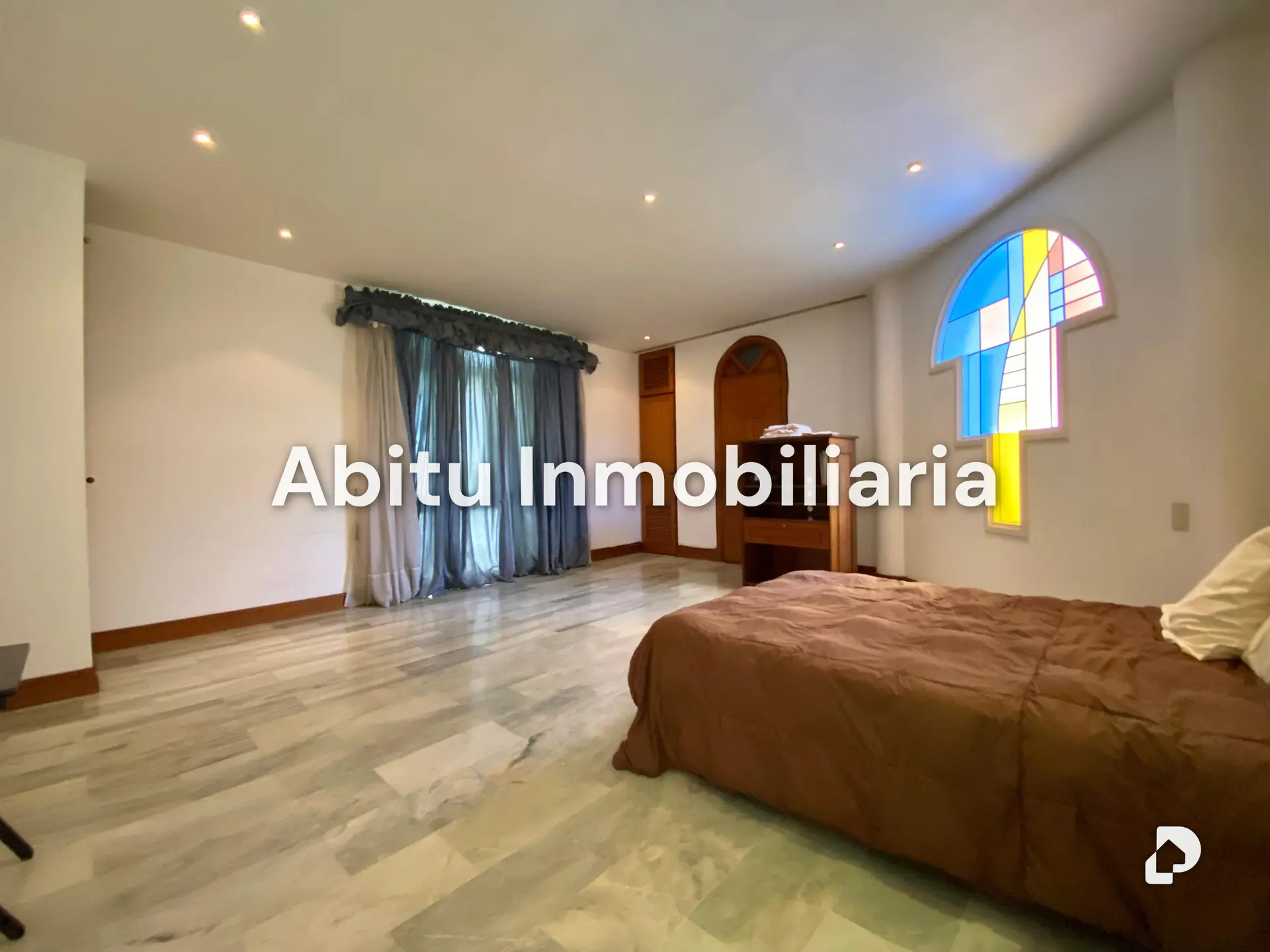 Casa en La Floresta, Caracas – 11