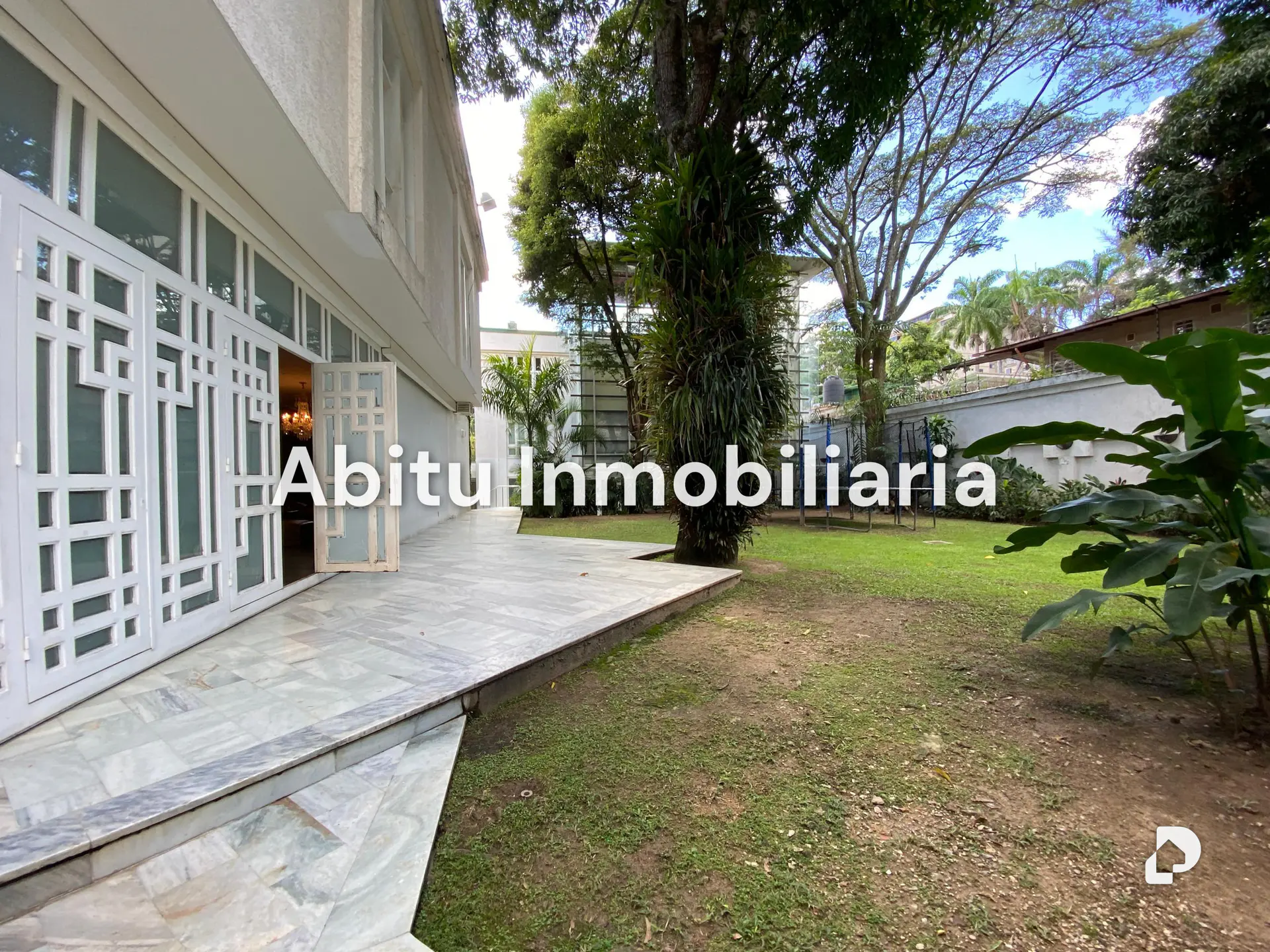 Casa en La Floresta, Caracas – 1