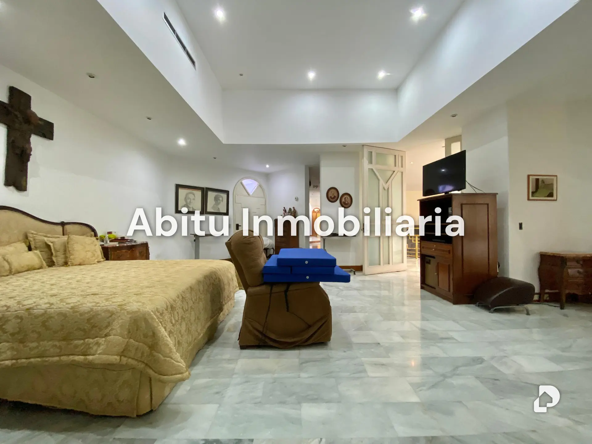 Casa en La Floresta, Caracas – 8