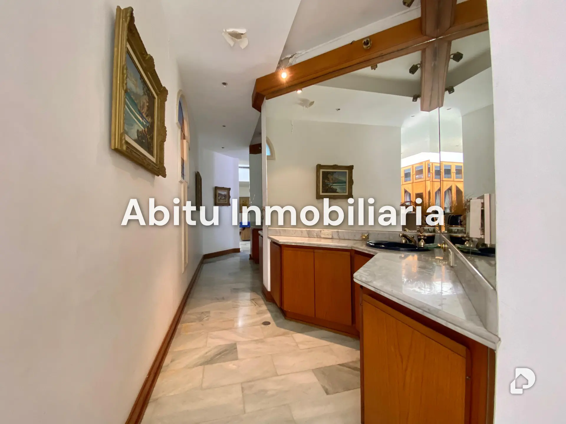 Casa en La Floresta, Caracas – 17