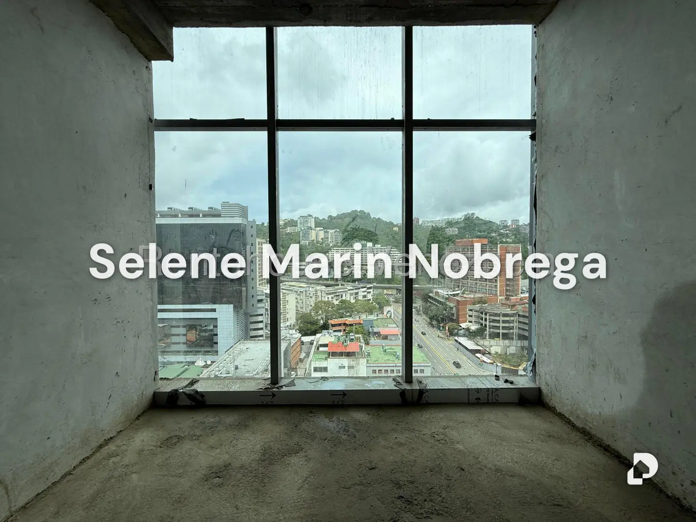 Oficina en Las Mercedes, Caracas – 13