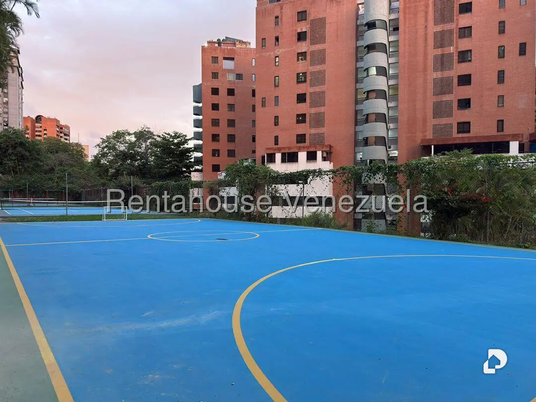 Apartamento en Santa Fe Norte, Caracas – 18