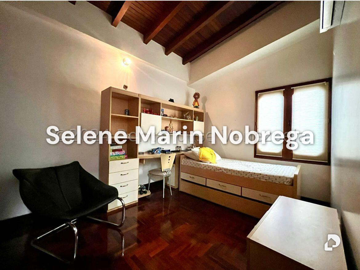 Casa en Colinas de Bello Monte, Caracas – 25