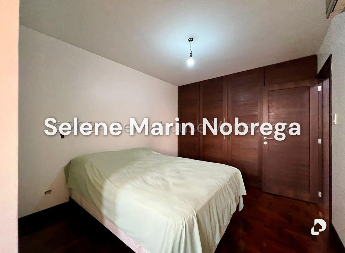 Casa en Colinas de Bello Monte, Caracas – 28