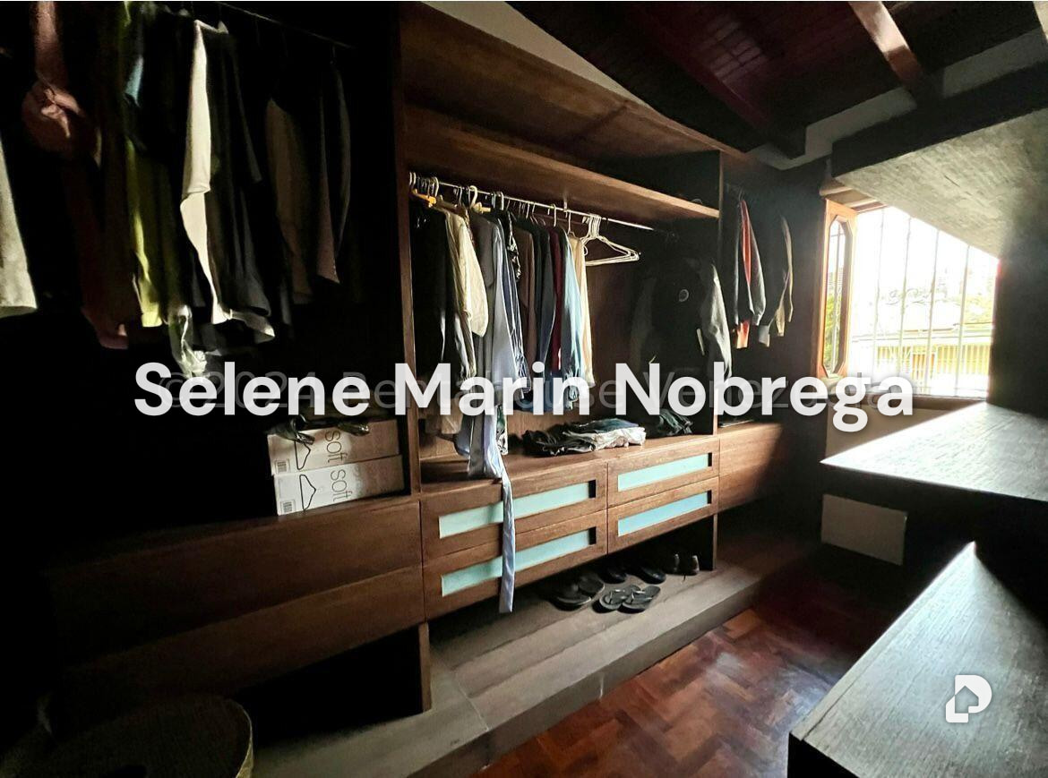 Casa en Colinas de Bello Monte, Caracas – 23