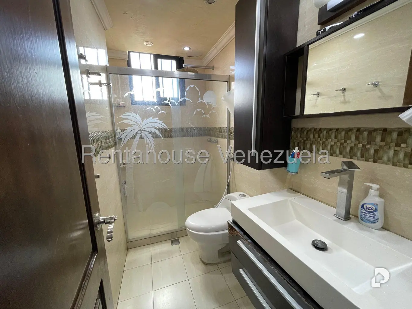 Apartamento en El Paraíso, Caracas – 25