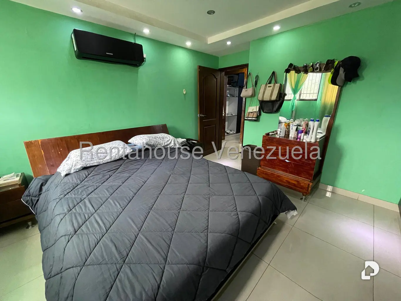 Apartamento en El Paraíso, Caracas – 18