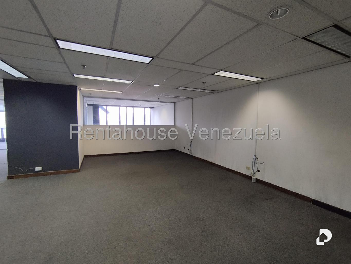Oficina en Plaza Venezuela, Caracas – 10