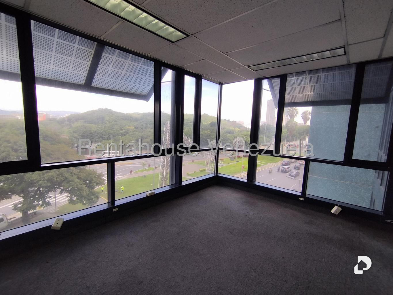 Oficina en Plaza Venezuela, Caracas – 6