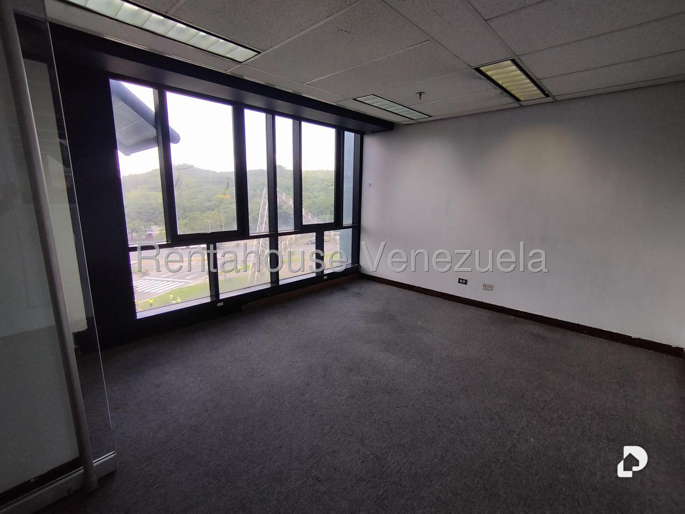 Oficina en Plaza Venezuela, Caracas – 3