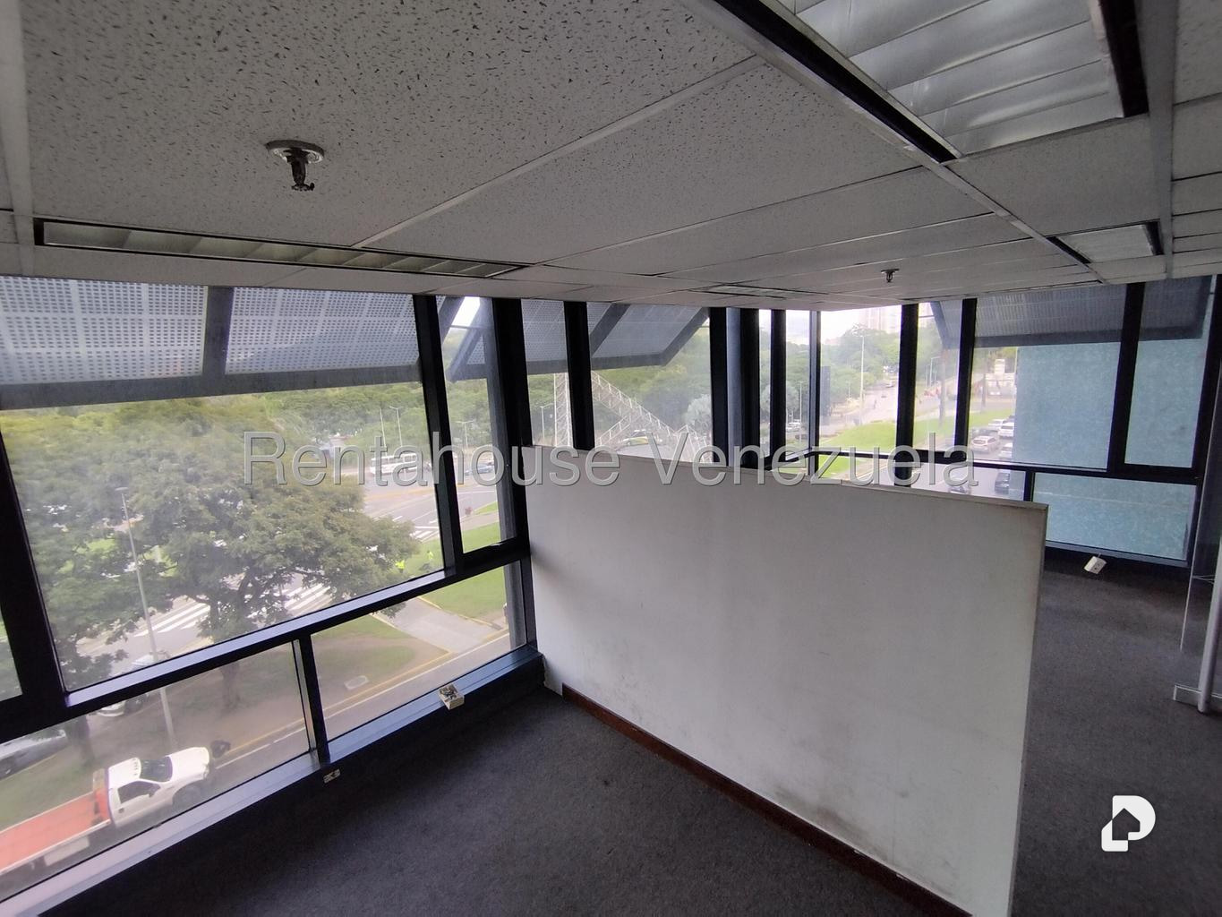 Oficina en Plaza Venezuela, Caracas – 4