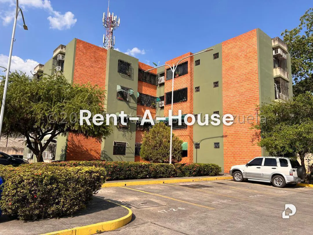 Apartamento en Conjunto residencial Narayola, Maracay – 1