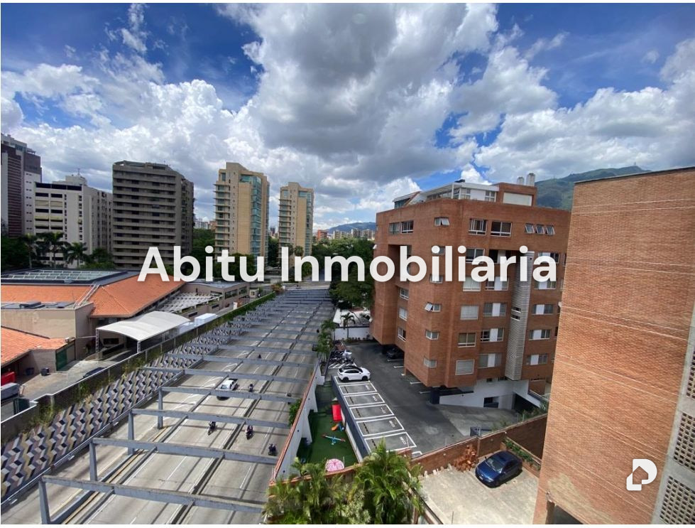 Apartamento en Campo Alegre, Caracas – 2