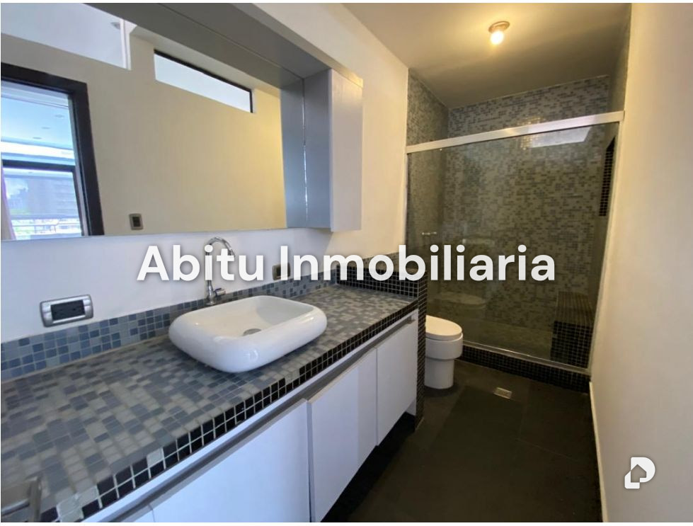 Apartamento en Campo Alegre, Caracas – 21