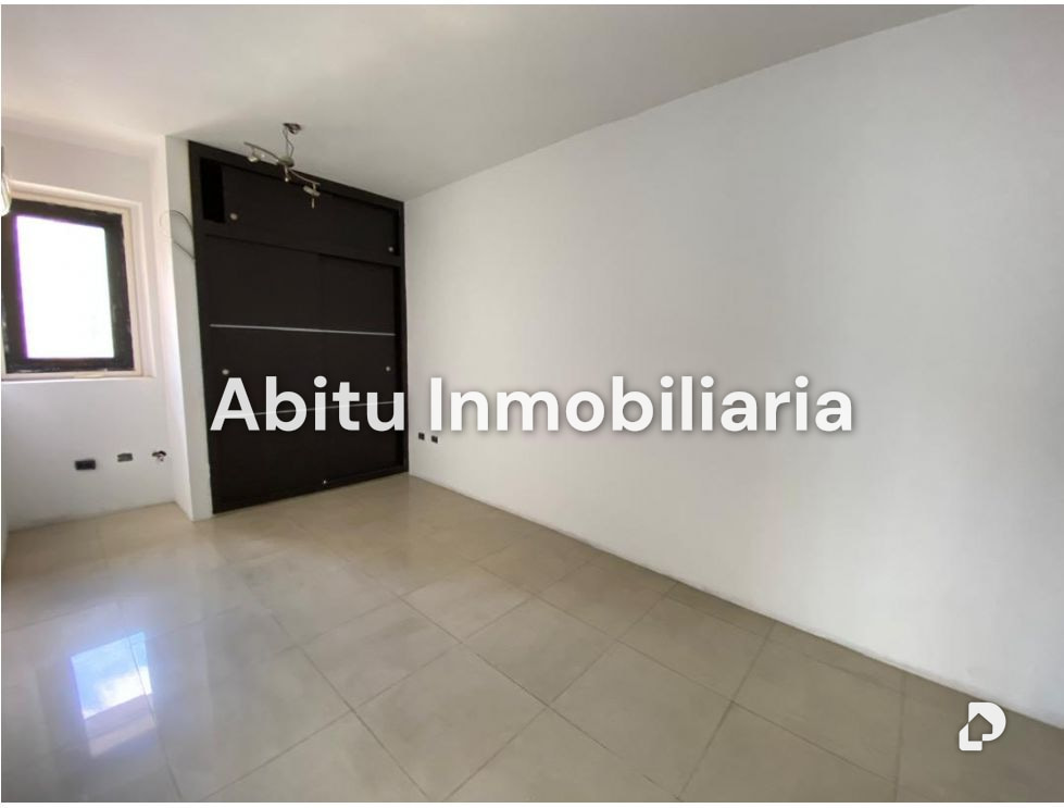 Apartamento en Campo Alegre, Caracas – 11