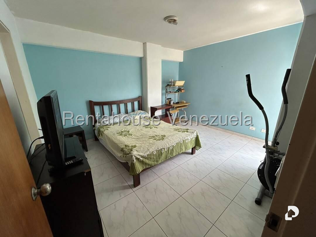 Apartment in Miravila, Caracas – 16