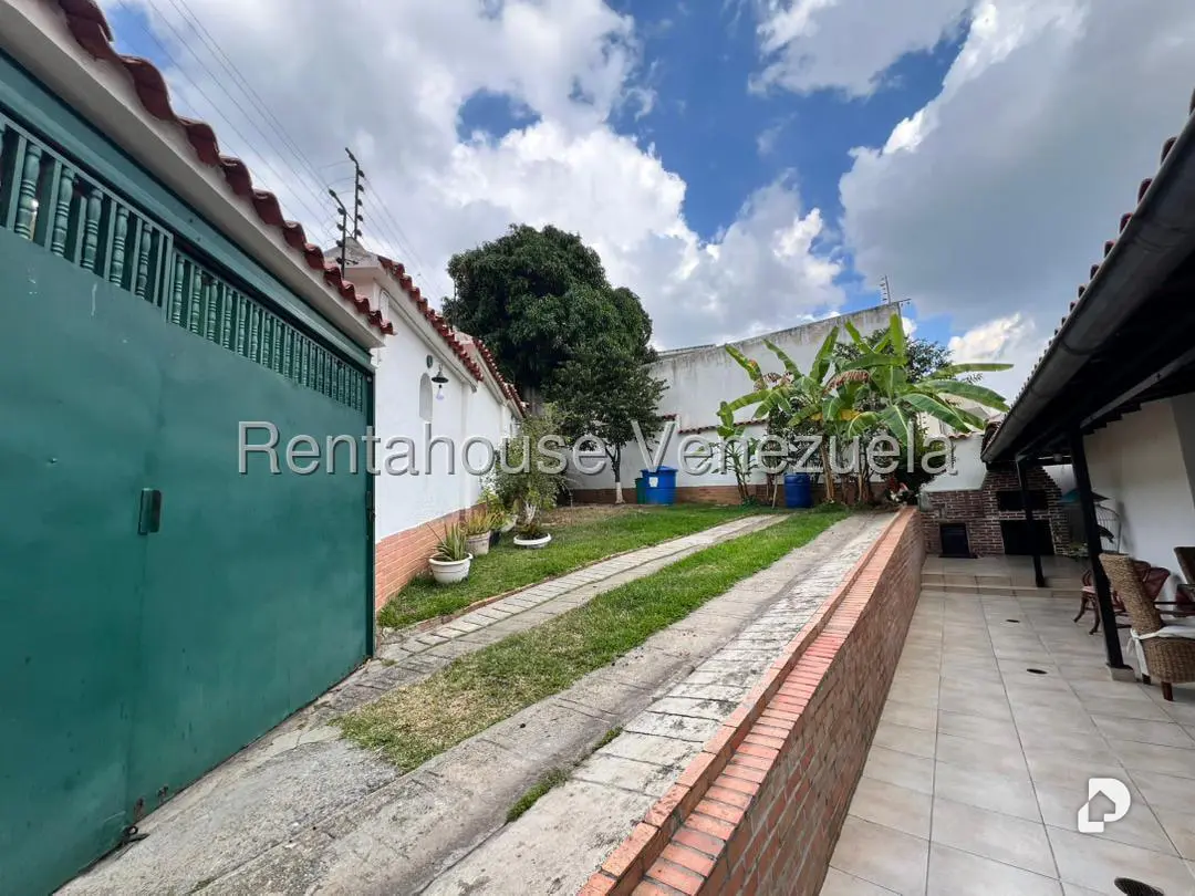 Casa en Prados del Este, Caracas – 20