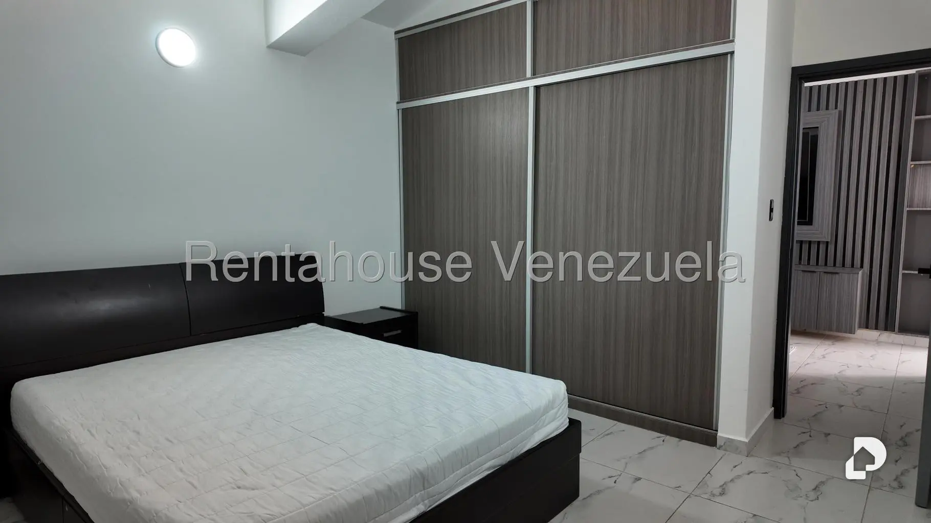 Casa en Los Naranjos (del Cafetal), Caracas – 18