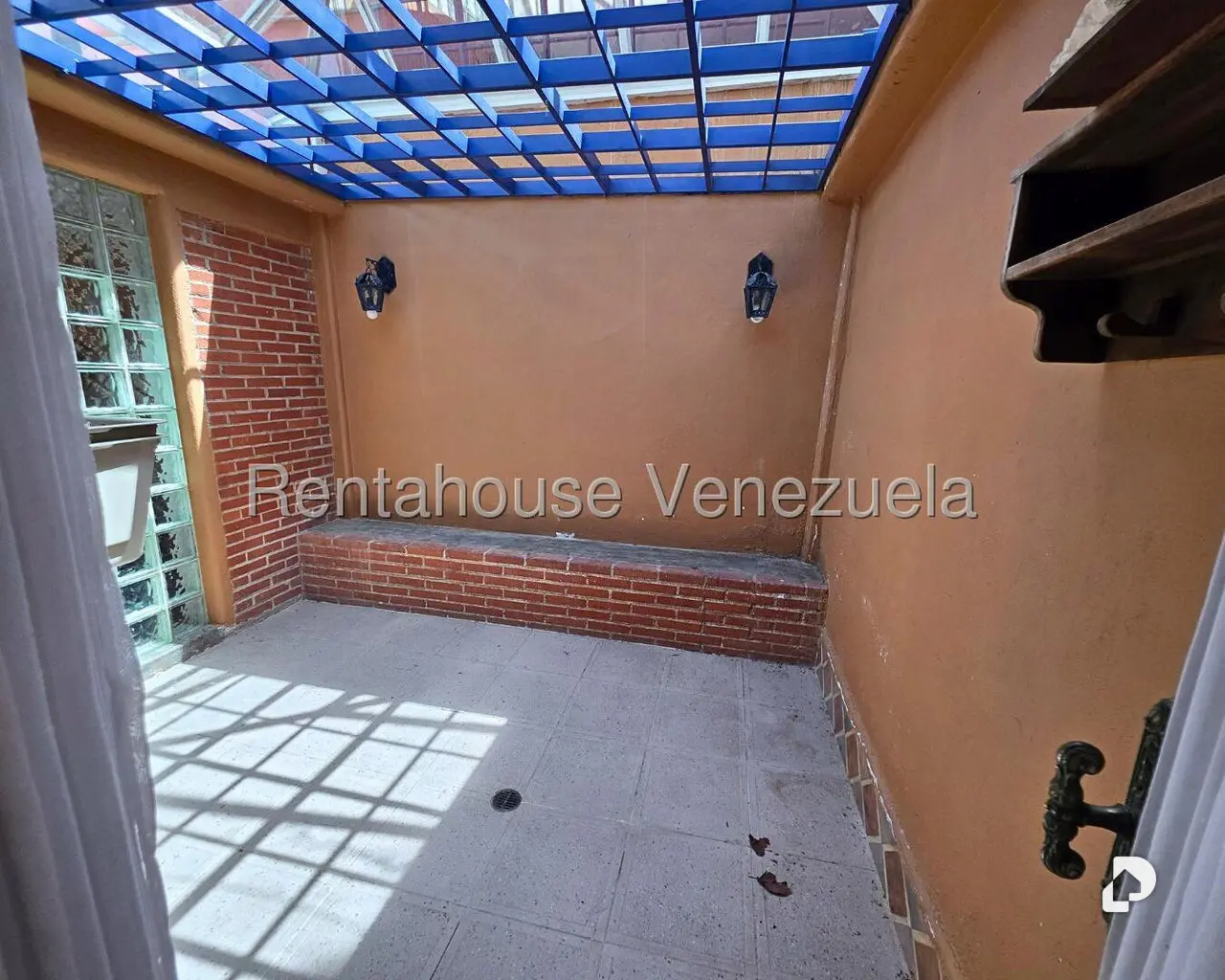 Casa en Prados del Este, Caracas – 19
