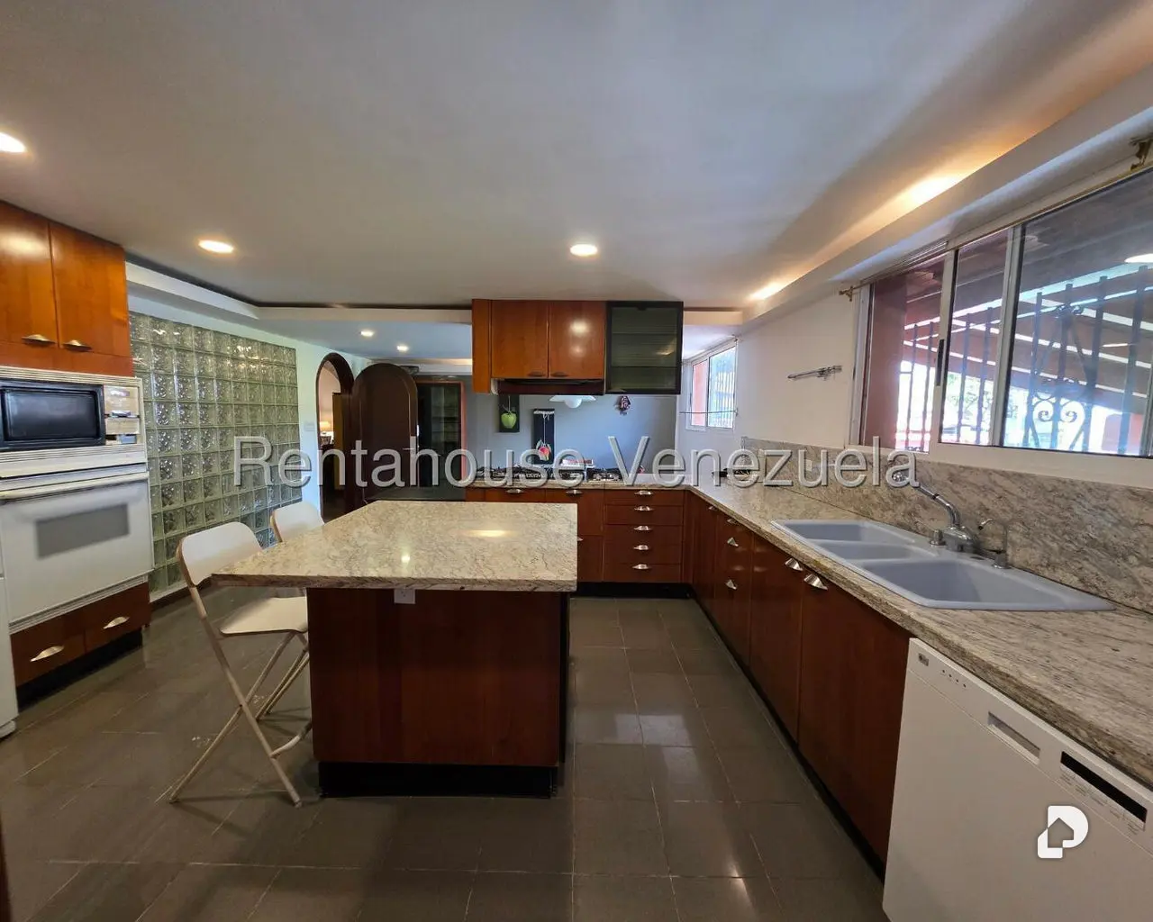 Casa en Prados del Este, Caracas – 9