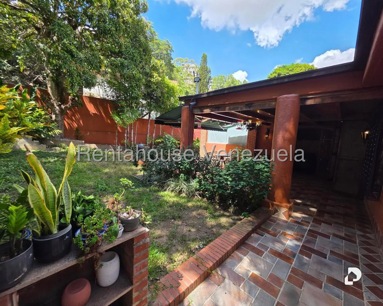 Casa en Prados del Este, Caracas – 24