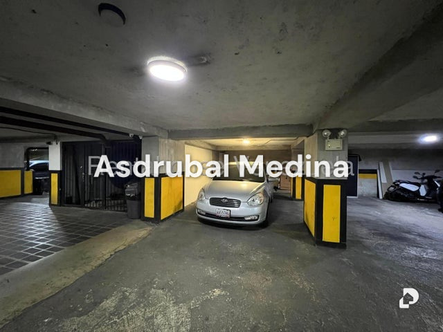 Apartamento en El Rosal, Caracas – 13