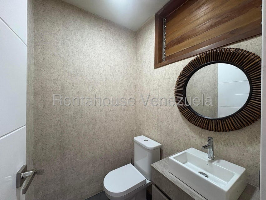 Casa en Lomas De La Trinidad, Caracas