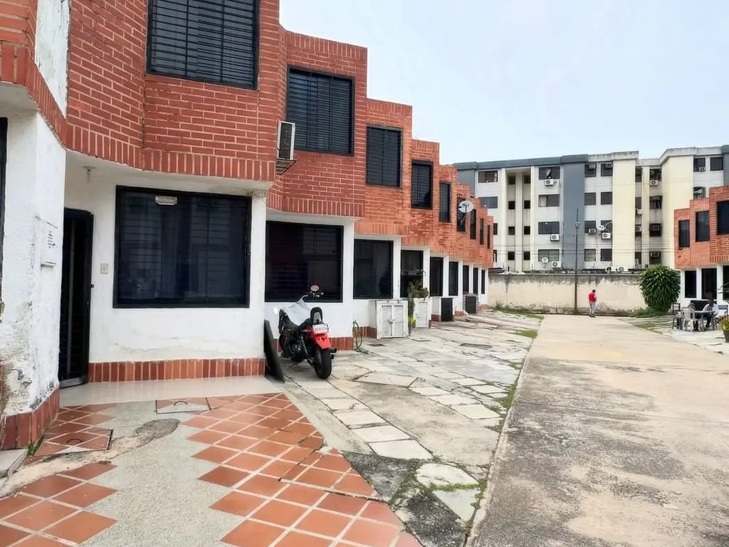 Townhouse en Naguanagua - 1