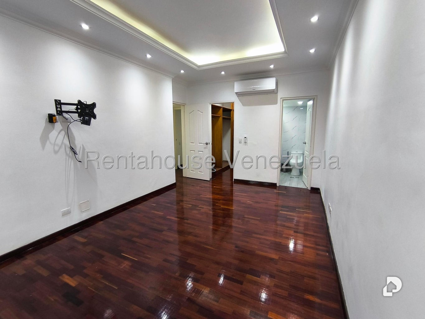 Apartment in Santa Fe Norte, Caracas – 27