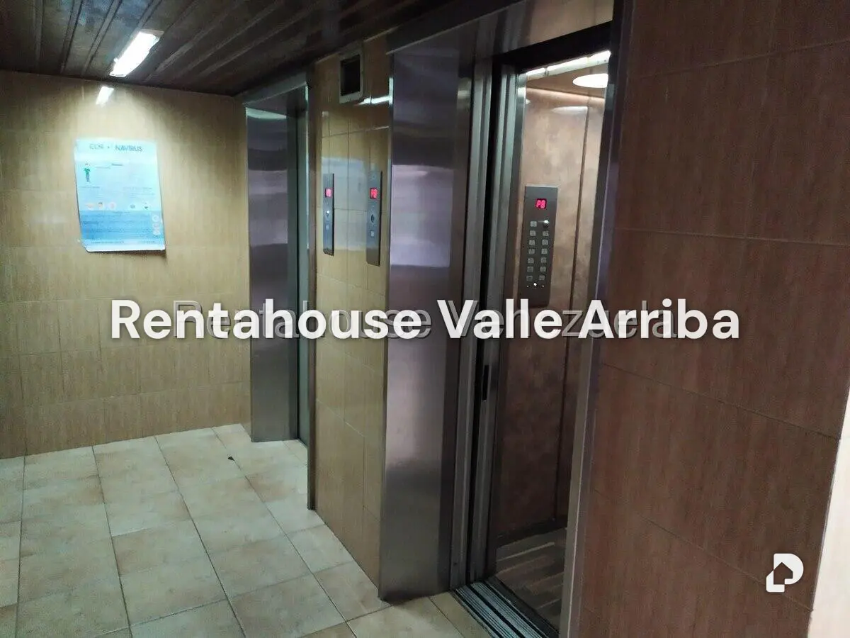 Apartamento en Parroquia La Candelaria, Caracas – 18