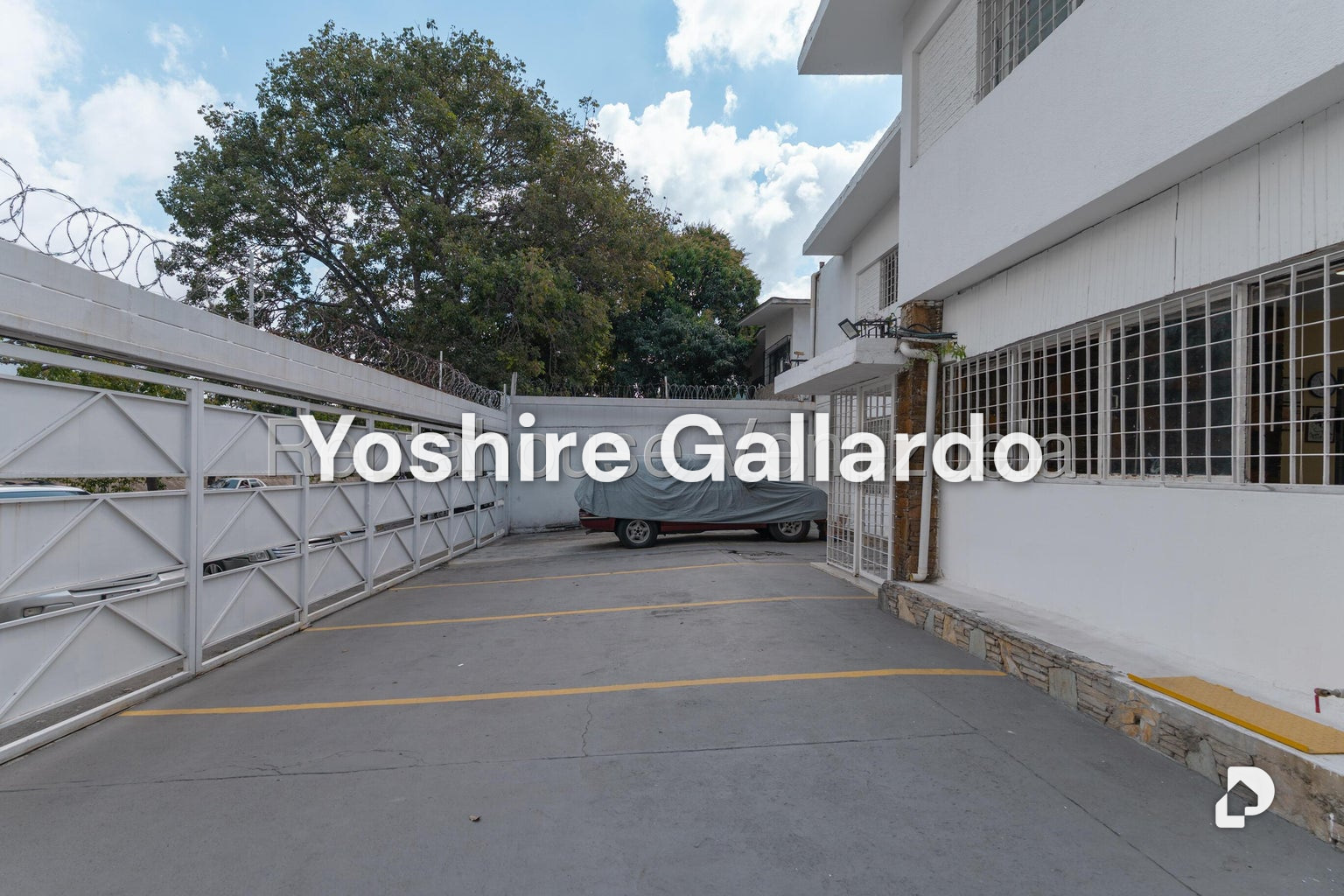 Local comercial en Chuao, Caracas – 5