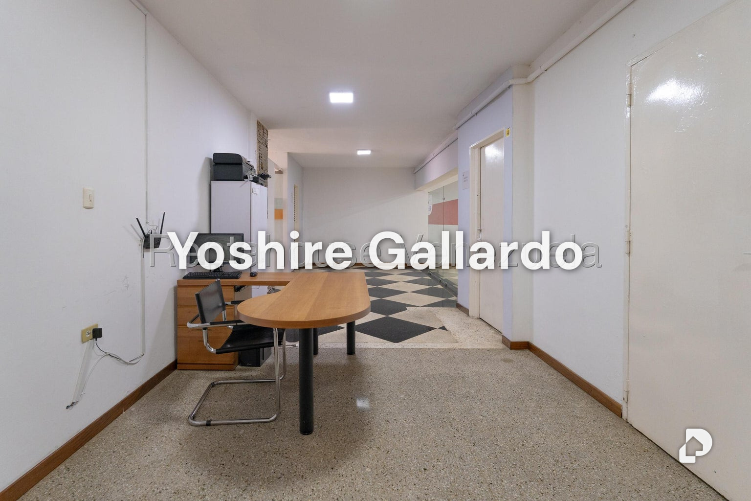 Local comercial en Chuao, Caracas – 12