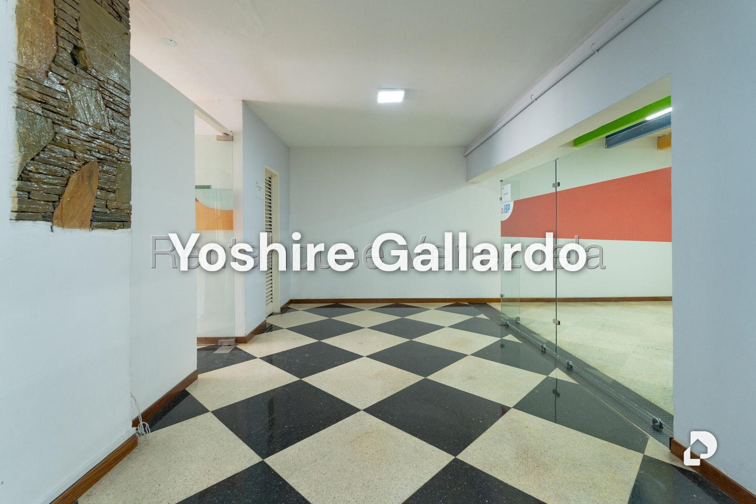 Local comercial en Chuao, Caracas – 15